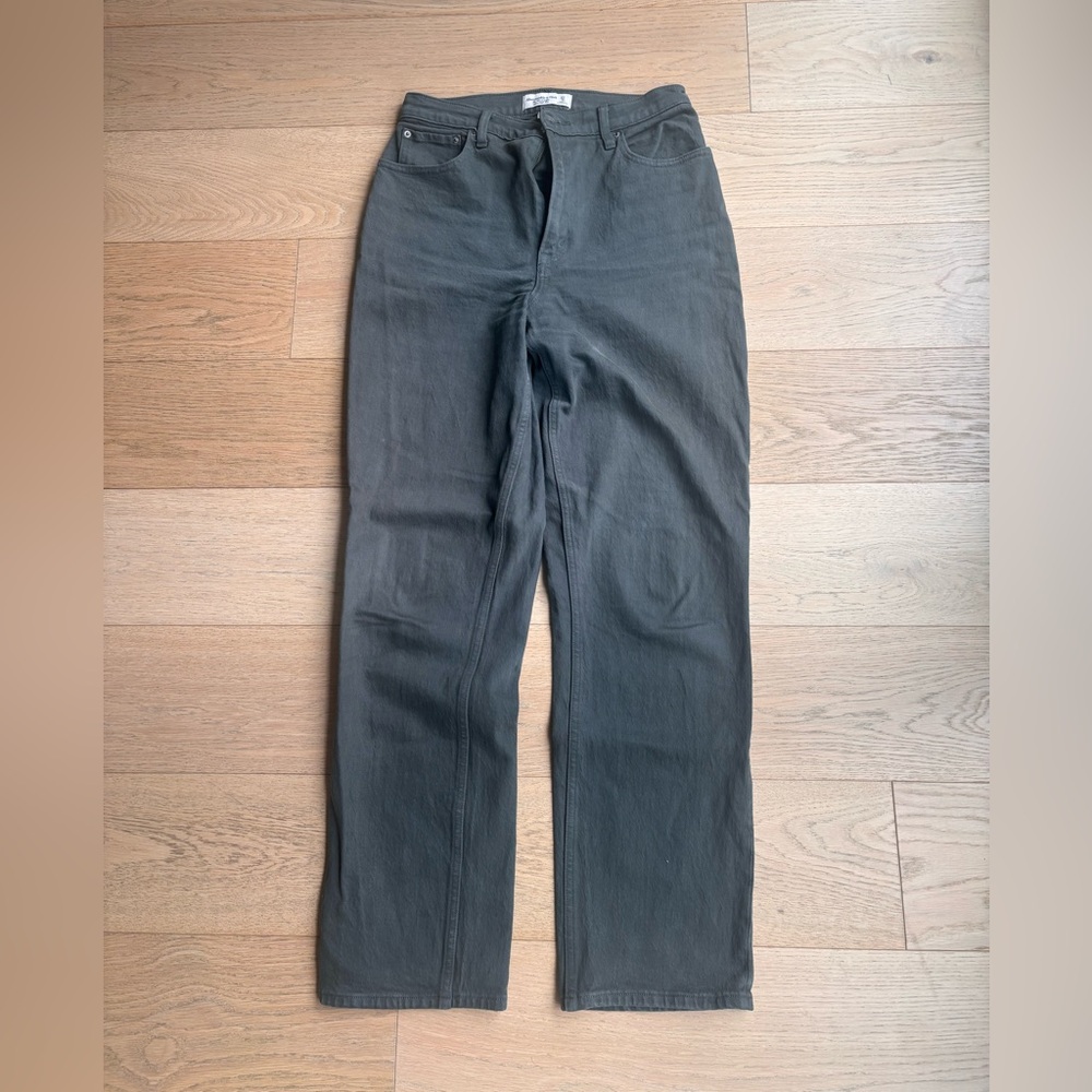 Forest Green 90's Straight Ultra High Rise Curve
Love Jeans